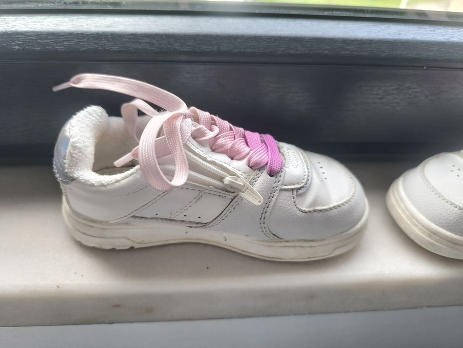 Tênis para menina da Zara tamanho 26