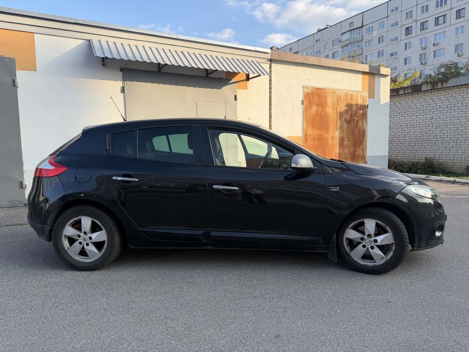 Продам автомобіль Renault Megan 3 2011 року