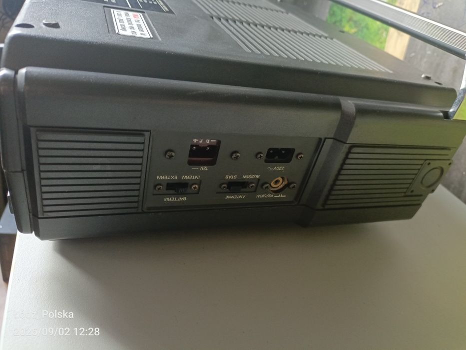 Radio telewizor retro universum sk 27811r