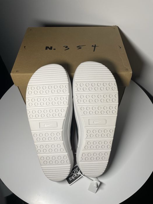 Chodaki Nike Offline