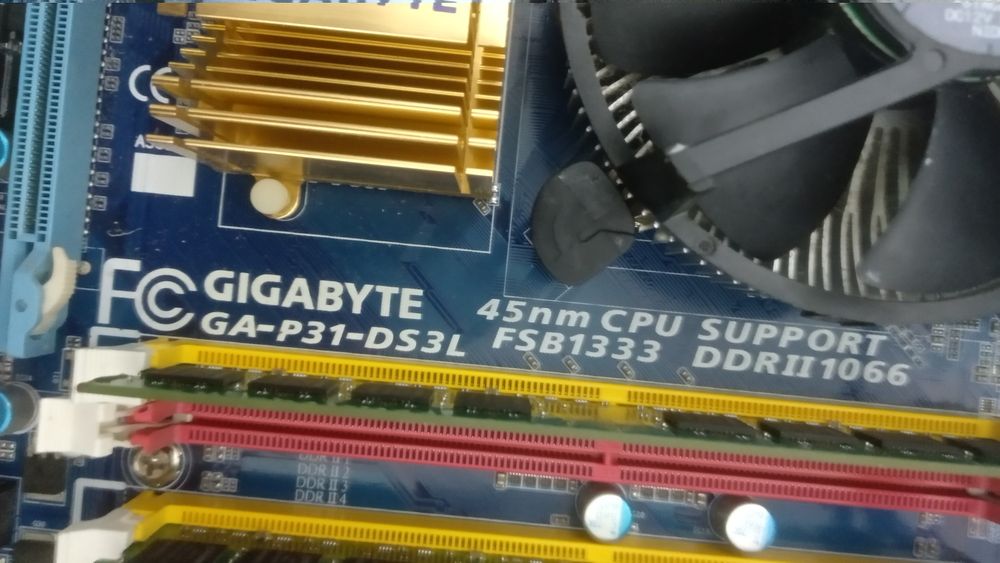 Материнская плата Gigabyte ga-p31-ds3l с поддержкой xeon+ddr2+проц