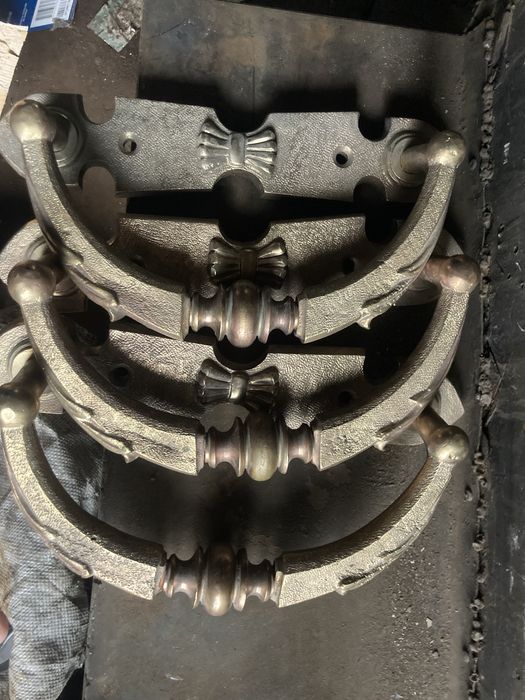 Продам  дверні ручки бронза