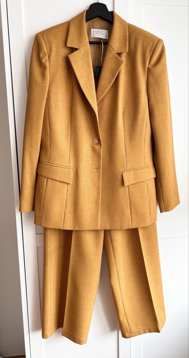 Elegancki garnitur komplet damski  XL/42 musztardowy
