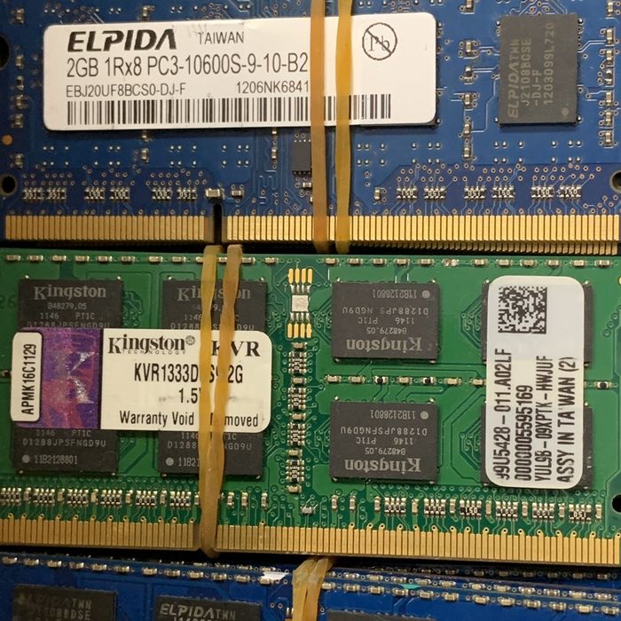 Оперативная память для ноутбука 2Gb DDR3 PC3 10600 1333MHz бу