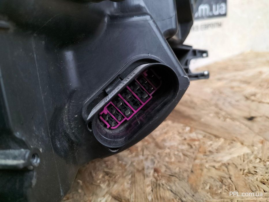 Audi A6 C7 11-14 Фара передняя левая ксенон неадаптивная 4G0941005C