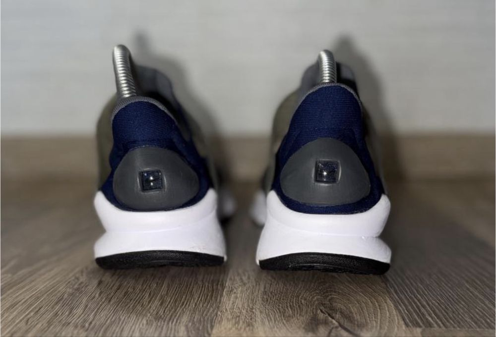 Кросівки Nike Розмір 41