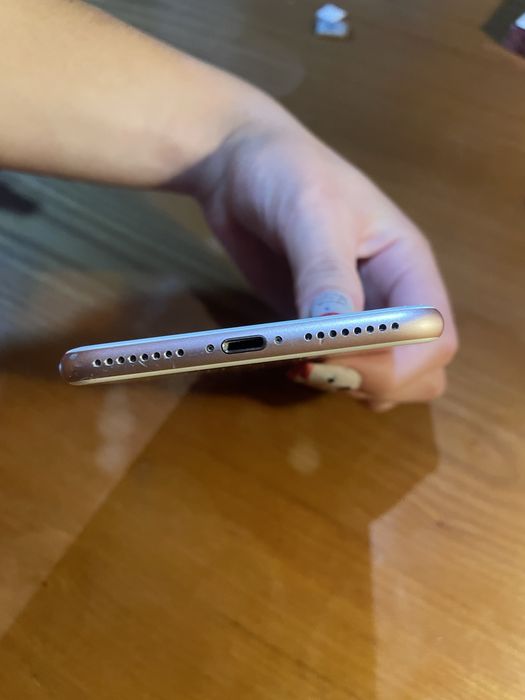 Продам Iphone 7 plus 128gb