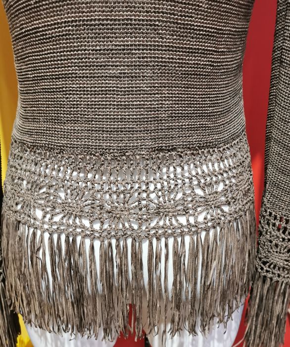 Sweterek z frędzlami Wallis