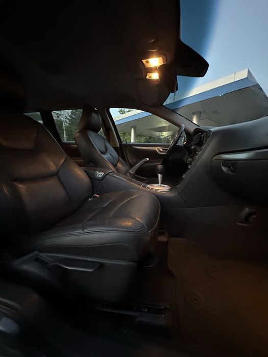 Продам:Volvo V-70 2.4diesel