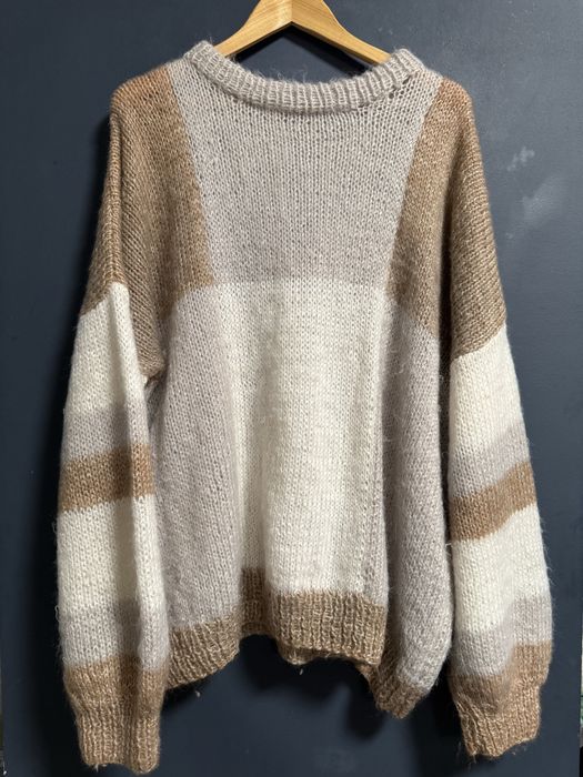 Piękny puchaty oversizowy oversize sweter sweterek