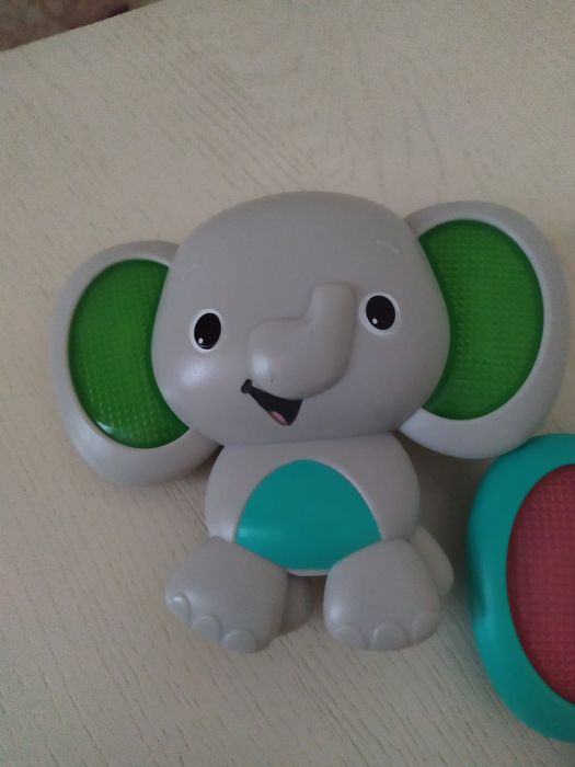 Слоник Fisher Price Музична розвиваюча інтерактивна іграшка для малюка