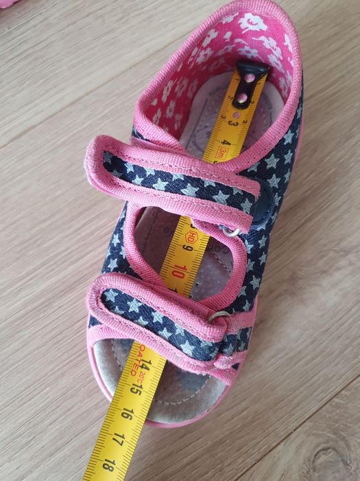 Buciki do przedszkola Renbut r. 25 skórzana wkładka