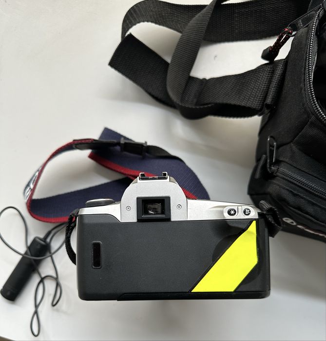 Aparat Canon EOS 500N + lampa SPEEDLITE 380EX