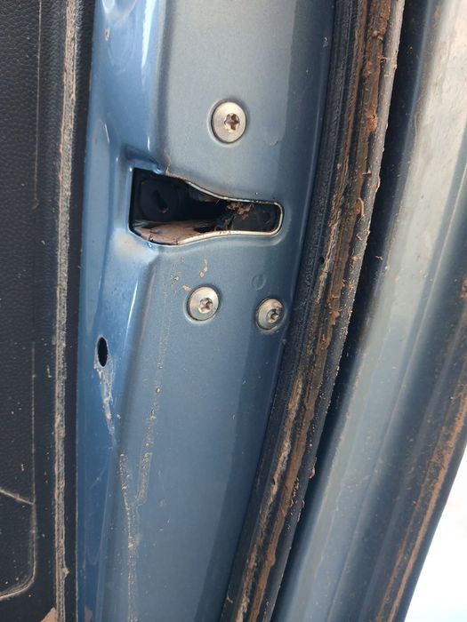 Fechadura / fecho porta trás direito HYUNDAI i20 (GB)