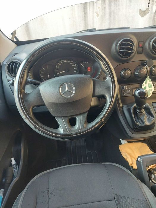 Mercedes-Benz Citan 111 CDI 110 cv — 5 Lugares — 2014