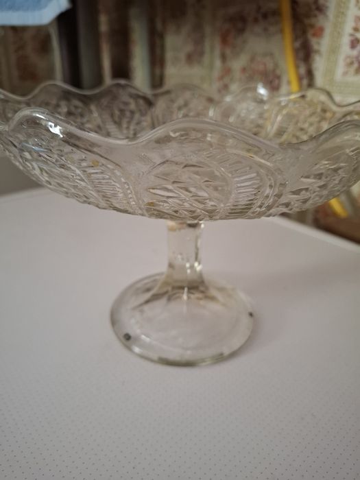 Тарілка для супу, цукерниця, ваза для фруктів, миска, салатниця