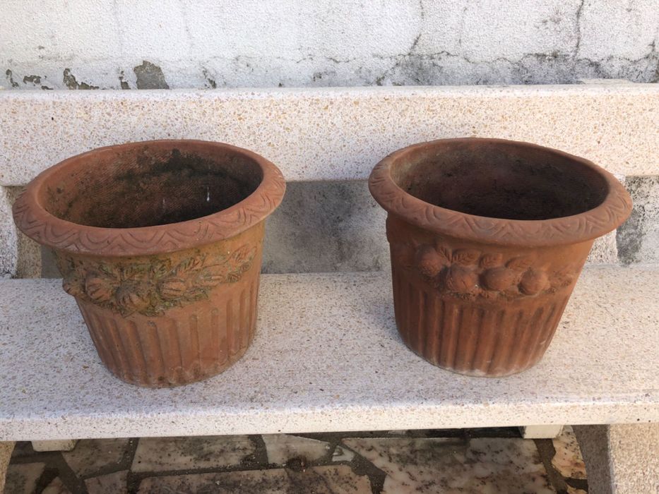 Vasos rústicos pequenos