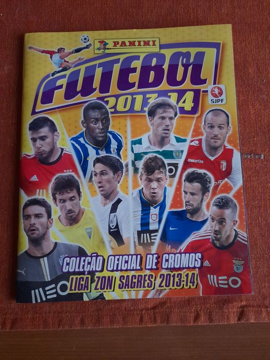 Caderneta Mundial Brasil com 8 cromos e futebol 2013/14 6 cromos