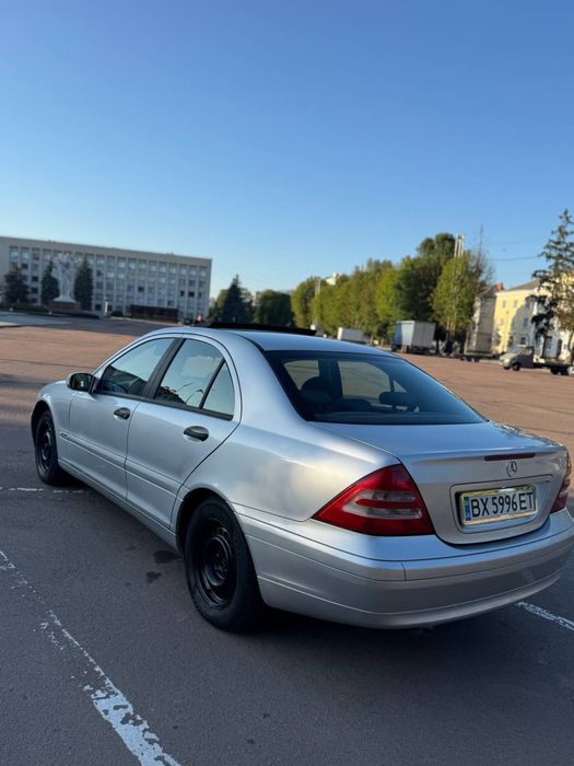 Mercedes -Benz   C-180