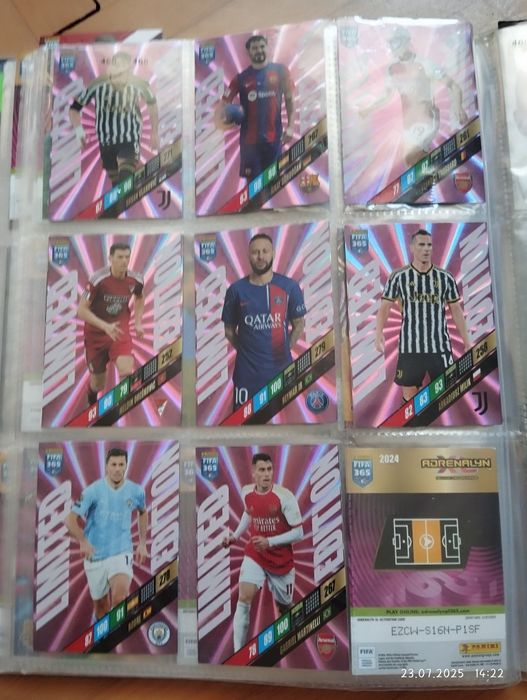 Sprzedam album i karty piłkarskie