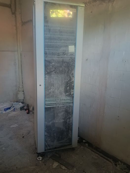 Szafa serwerowa stojąca RACK 19" 42U/45U + patch panele BTR Netcom