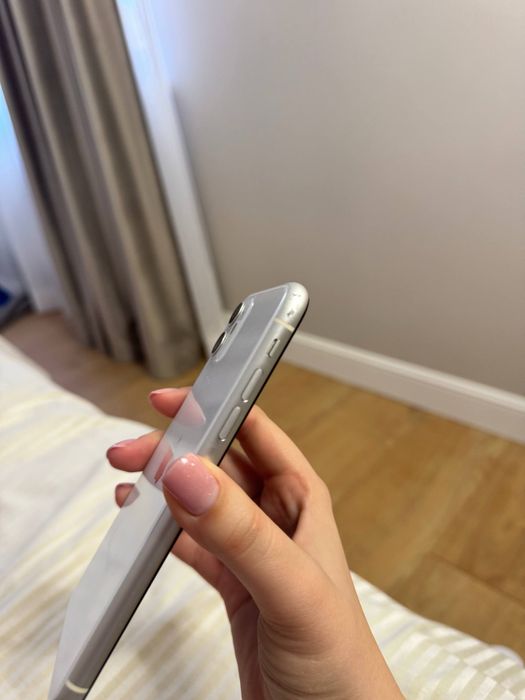 Iphone 11 64 gb.