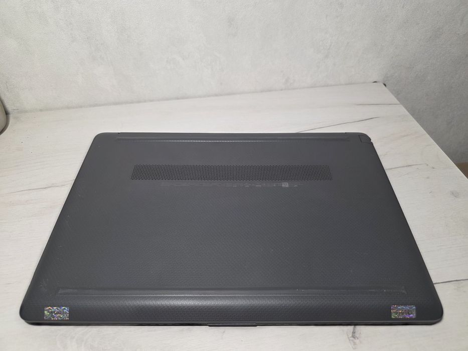 Потужний HP 250 G8 15.6 i5-1135G7 16GB/256GB FullHD IPS
