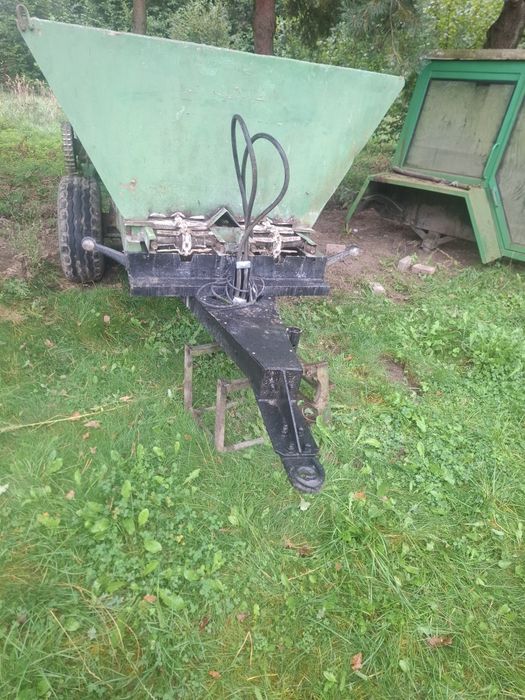 Rozsiewacz wapna rcw 3