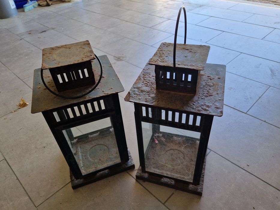 Lanternas decorativas em metal