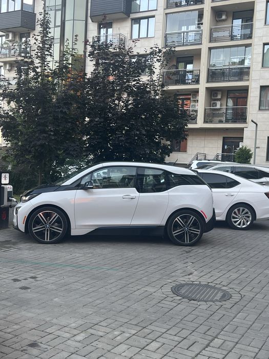 BMW i3 (REX) електричний (гібридний)