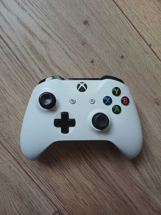 Pad Xbox One series x s oryginalny microsoft na konsolę do gier