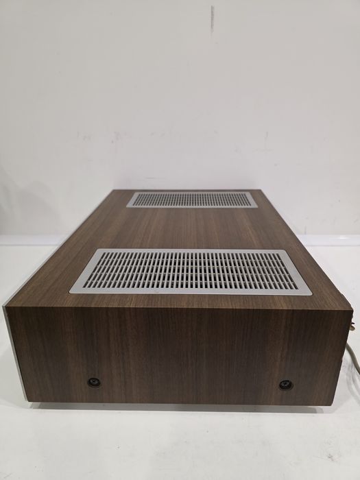 Na sprzedaż kultowy amplituner Yamaha CR-620 z cenionej serii