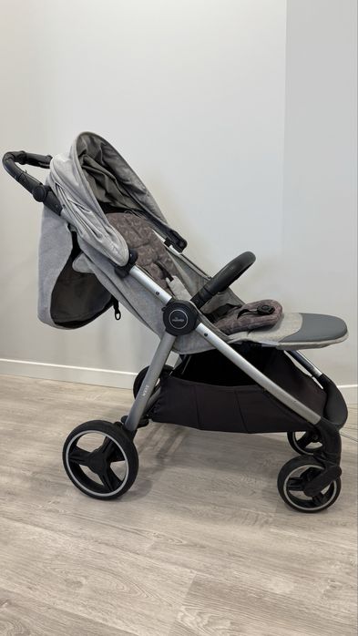 Всесезонна прогулянкова коляска Baby design WAVE, до 22кг