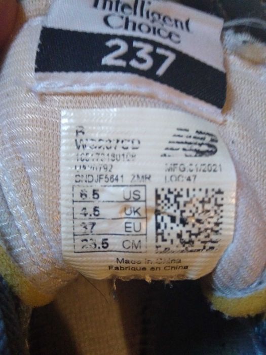 Кроссовки New Balance, размер 37.