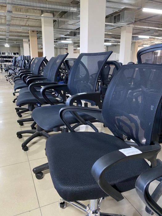 РОЗПРОДАЖ офісних крісел та стільців