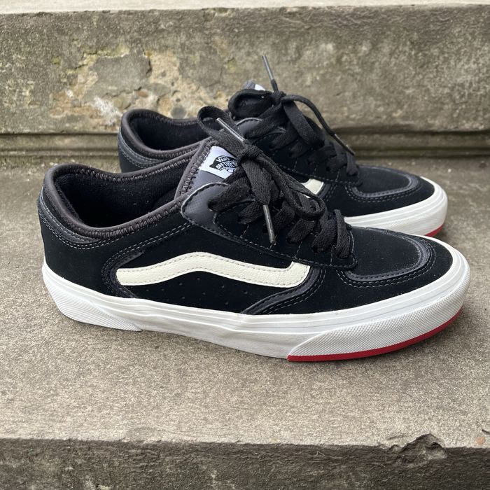 Чорні замшеві кеди Vans унісекс