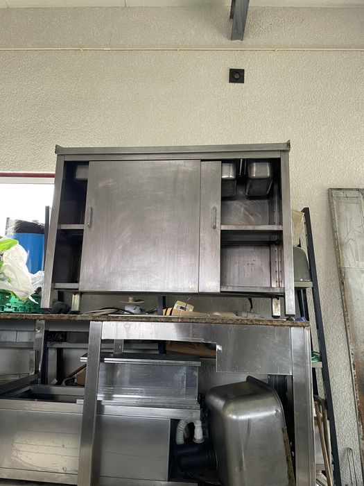 Bancada de inox c/ recipientes de inox