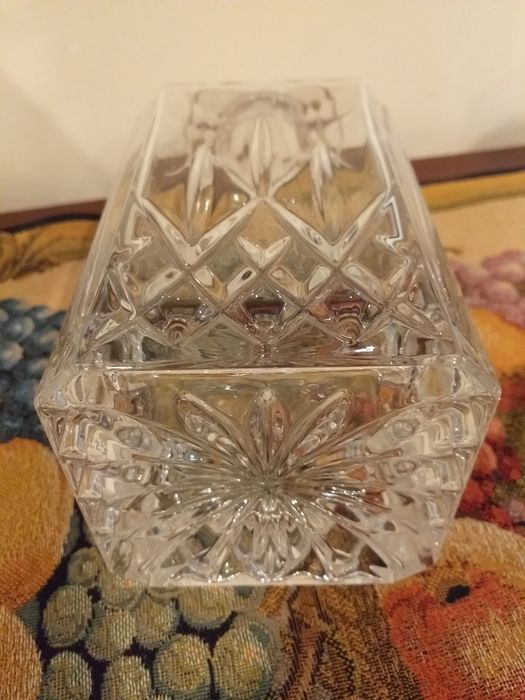 New Crystal Bottle436107629854074883