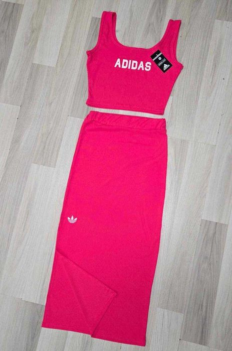 Conjuntos e vestidos disponíveis do S ao XXL  várias cores e modelos