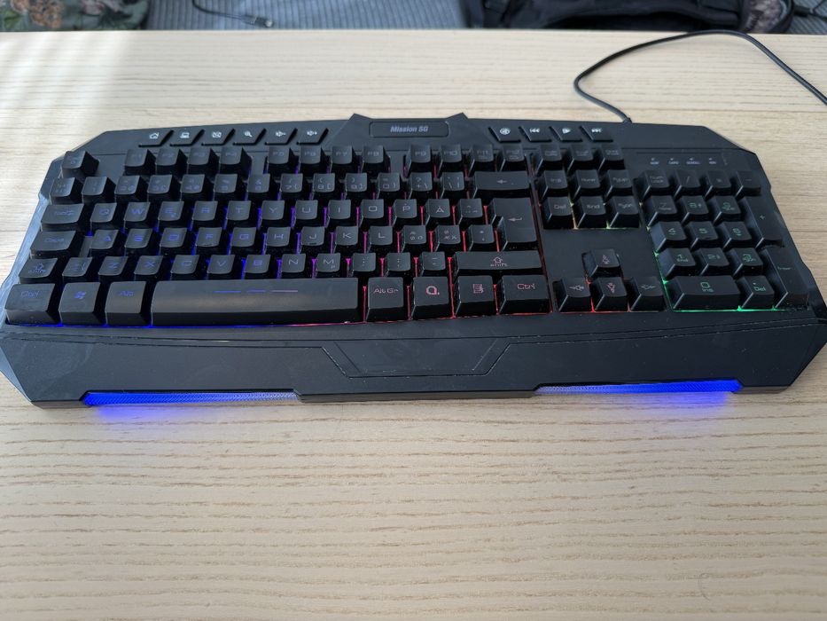 Ігрова клавіатура RGB