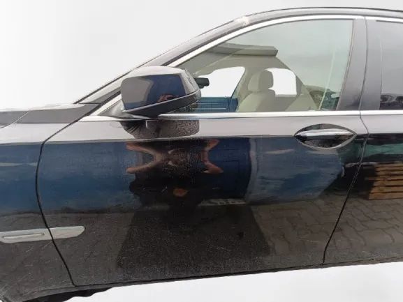Porta frente esquerda BMW 7 (F01, F02, F03, F04)