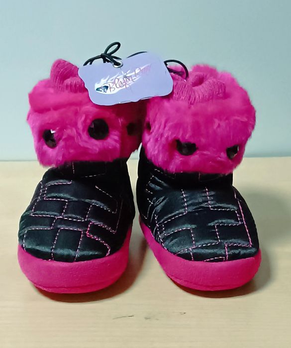 Детские сапожки теплые.