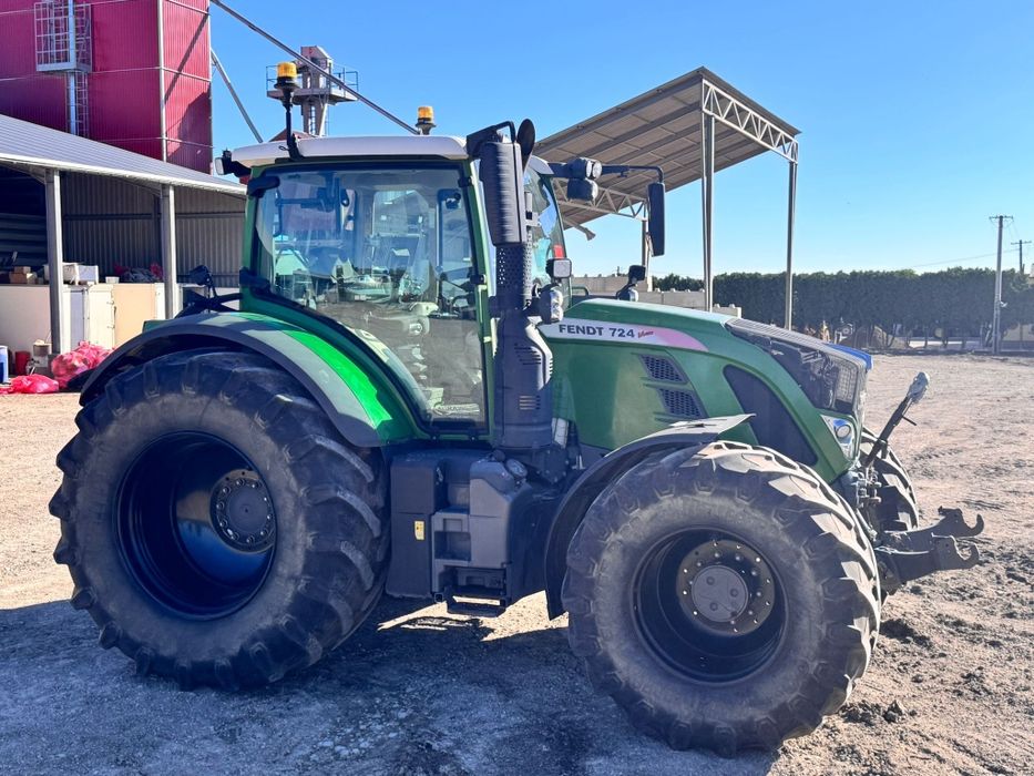 FENDT 724 Profi Plus Rtk 2019r 8000h 720..828