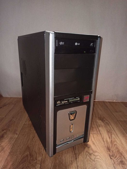 Офисний ПК с установленним Windows 10 pro