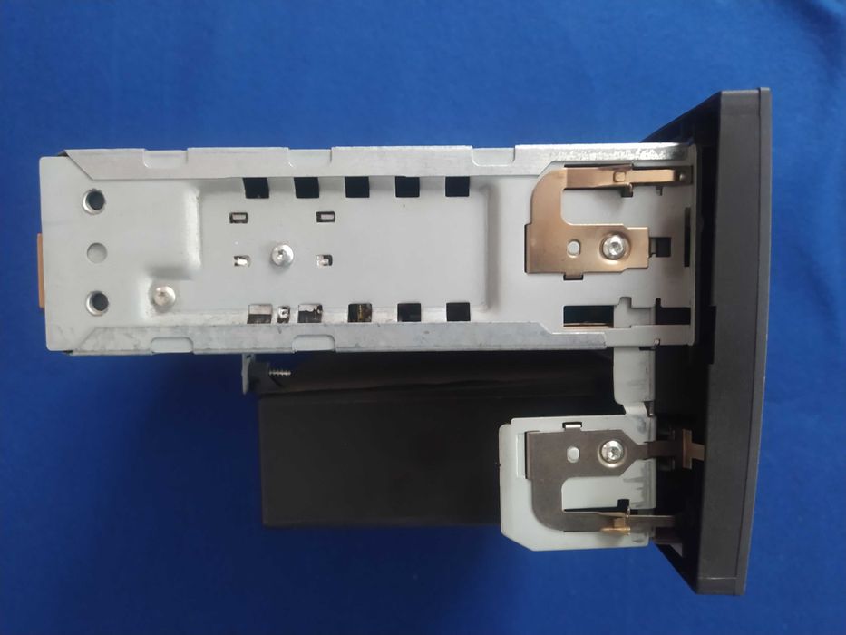 Оригінальне автомобільне радіо OPEL VIVARO 2006