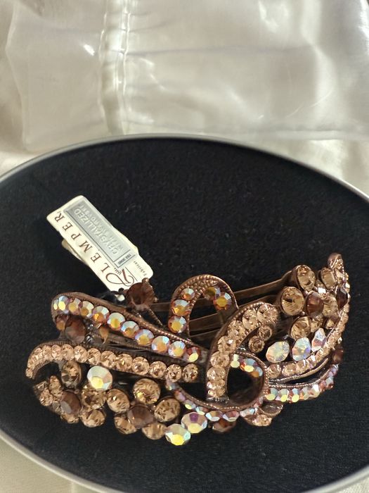 Lemper with swarovski