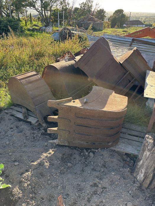 Baldes Retroescavadora