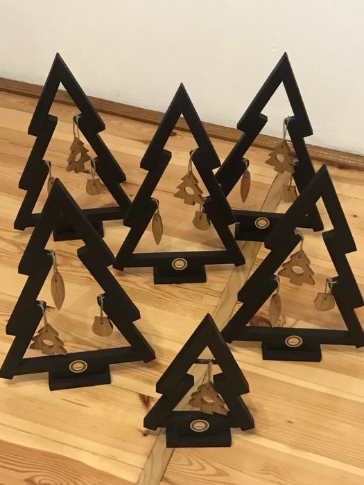 Ялинка декоративна