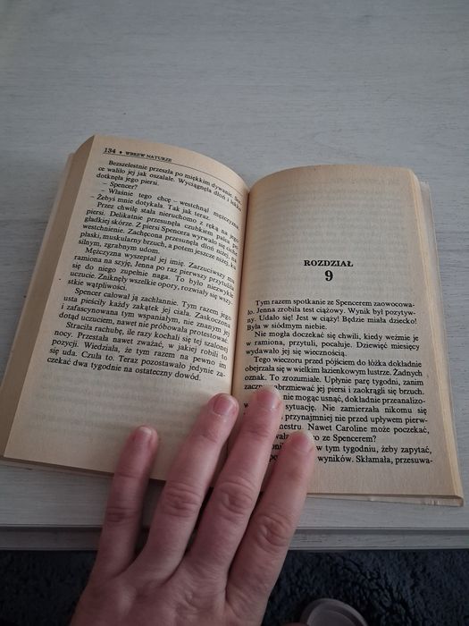 Książka wbrew naturze