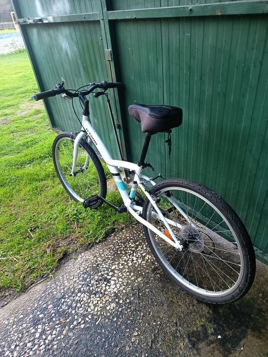 B'TWIN  100 híbrida infantil de 24 polegadas